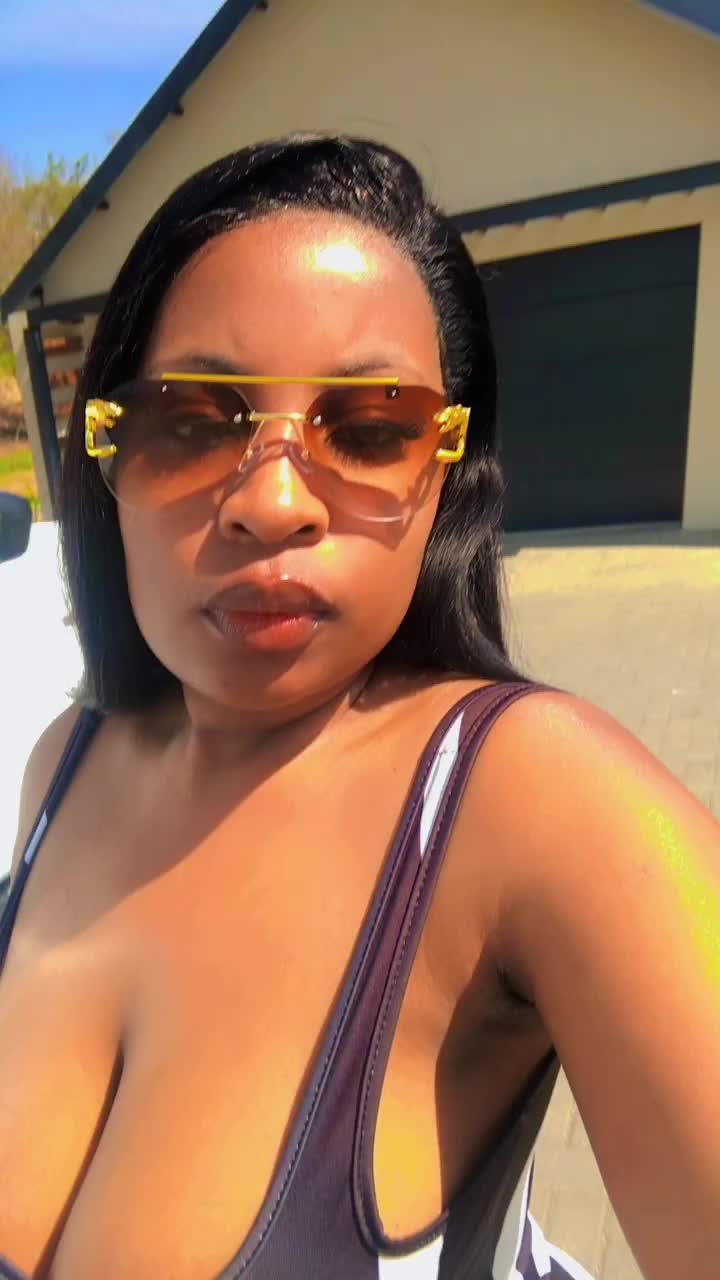 @Nomsanaledi