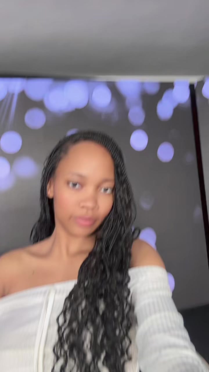 @azanian__doll