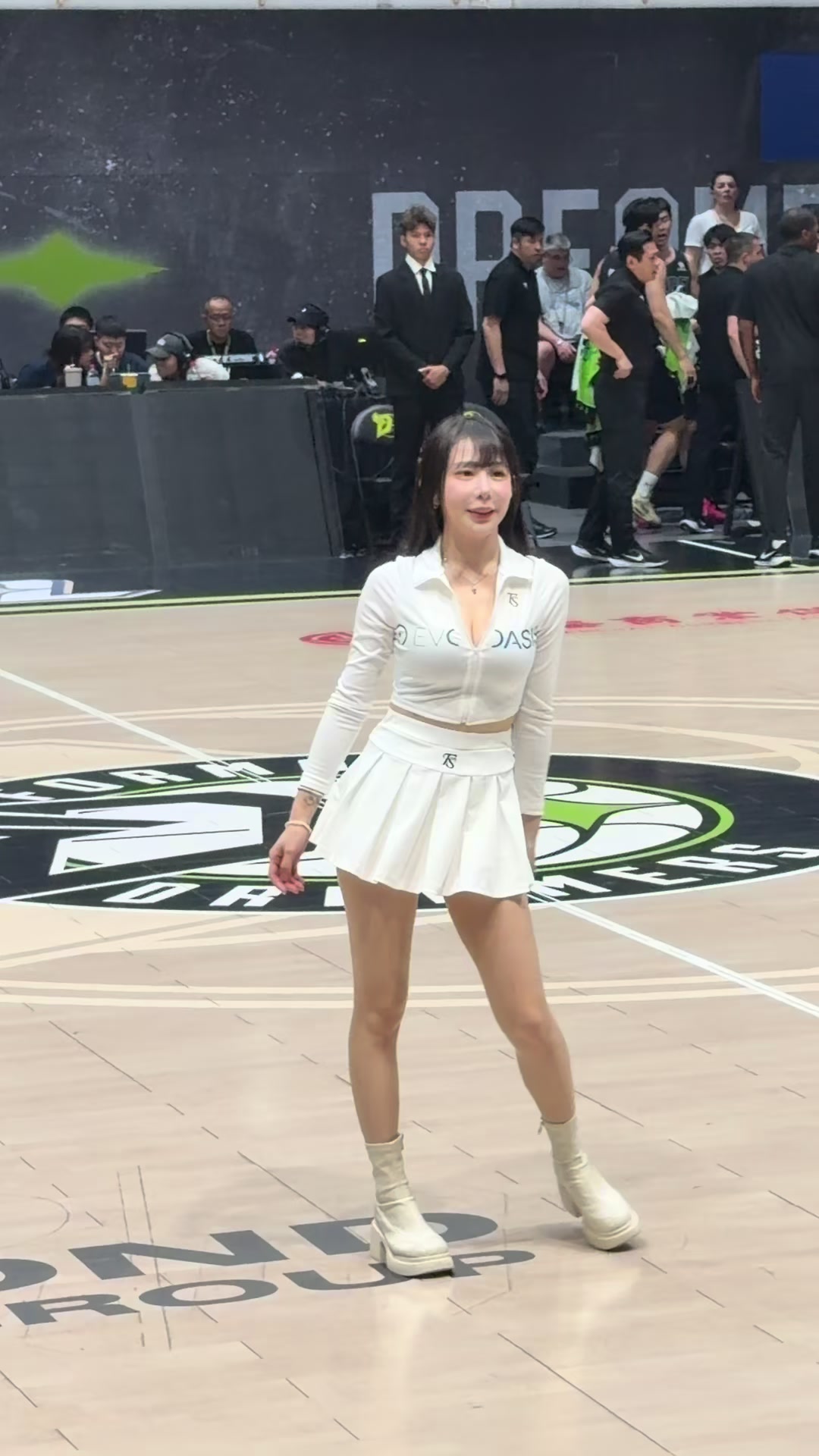 @士中