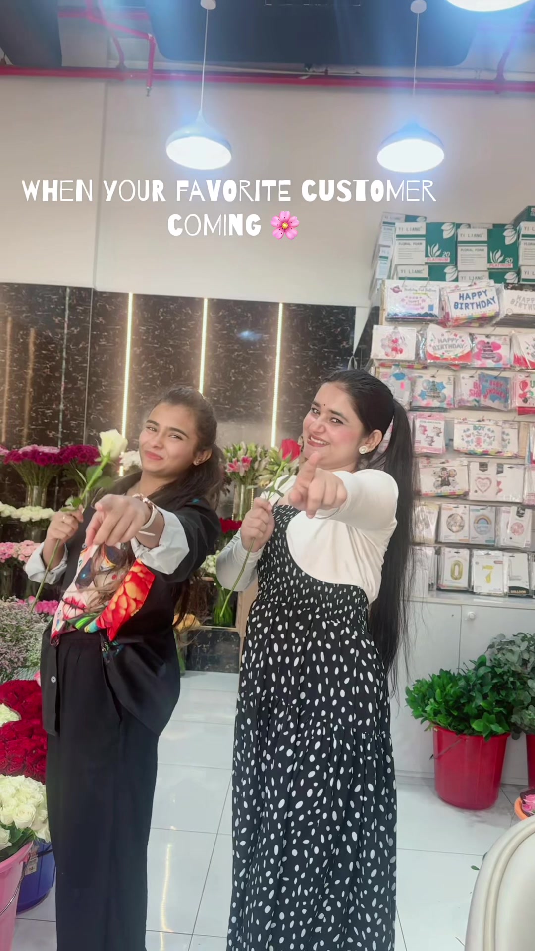 @Blooms Flowers UAE