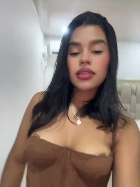 @Viviana Isabel