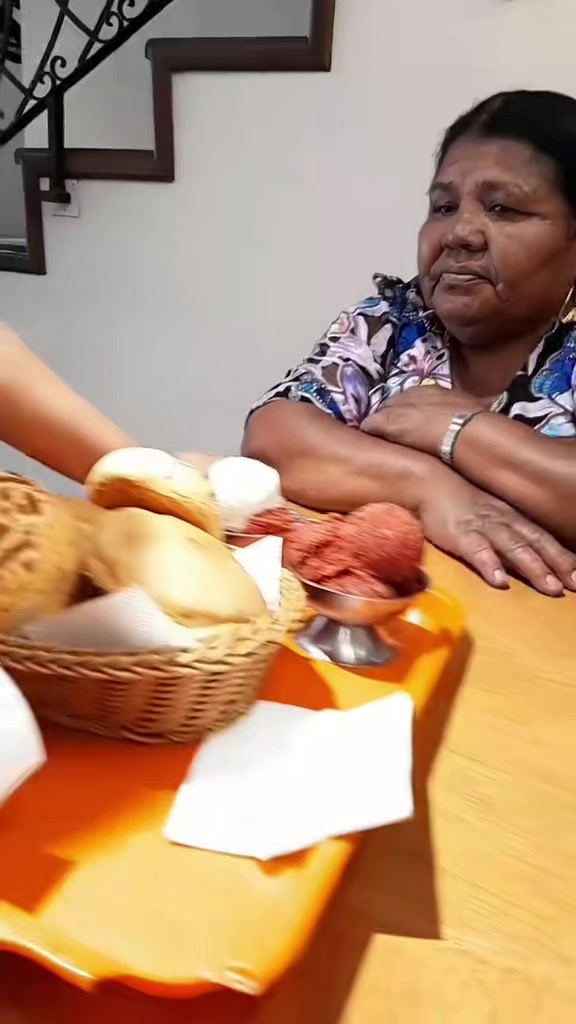 @cecilia