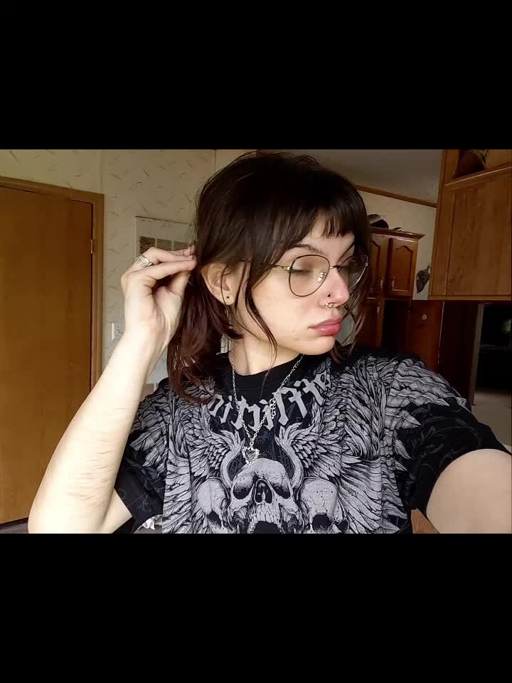 @MissesVirus