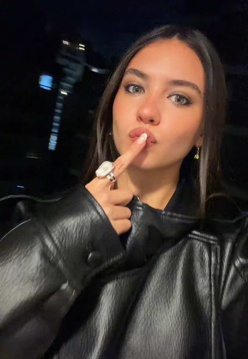 @lu