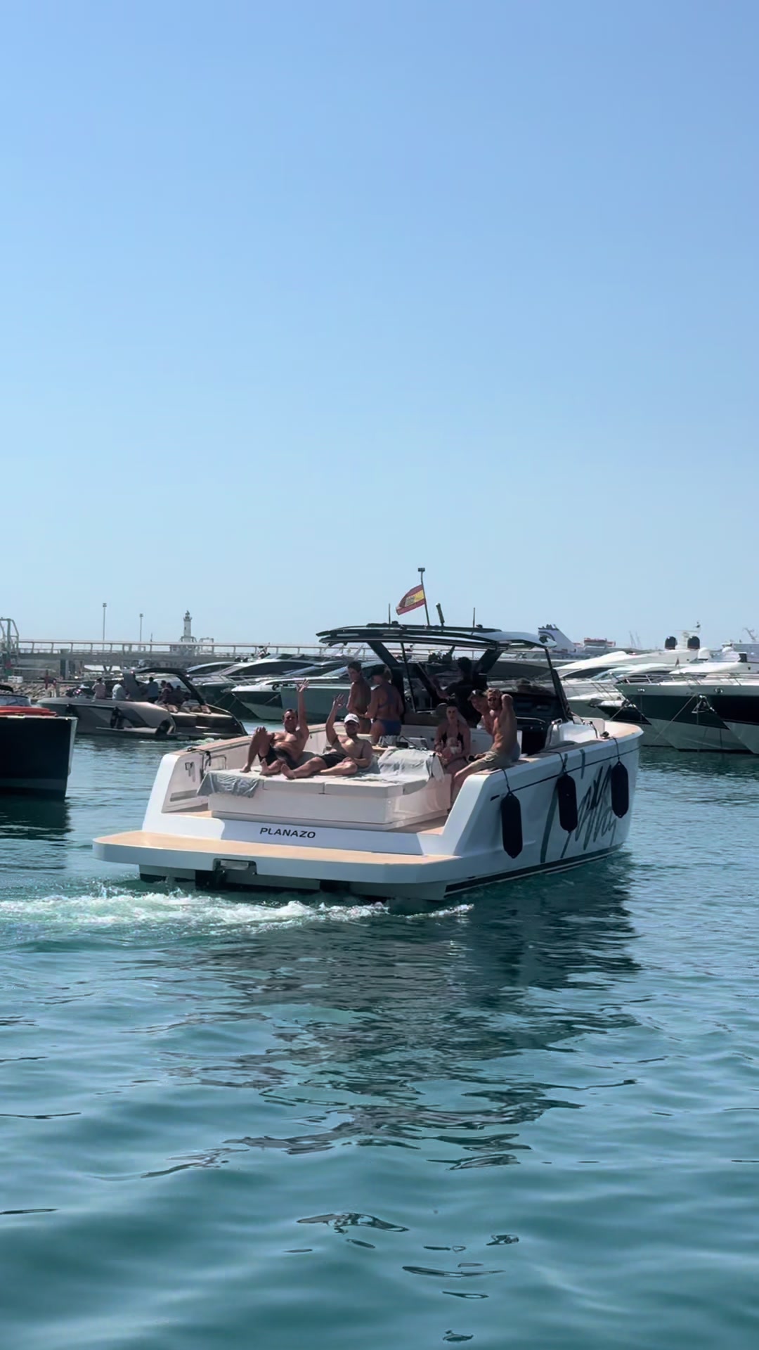 @hendricksyachting