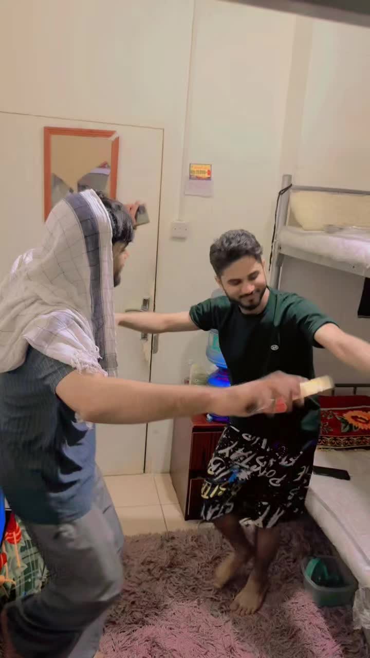@▄︻═╦═─ بٹ سرکار 🦅