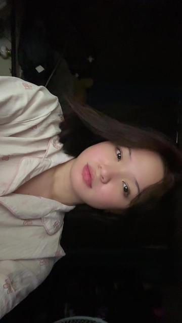 @foxiyoona
