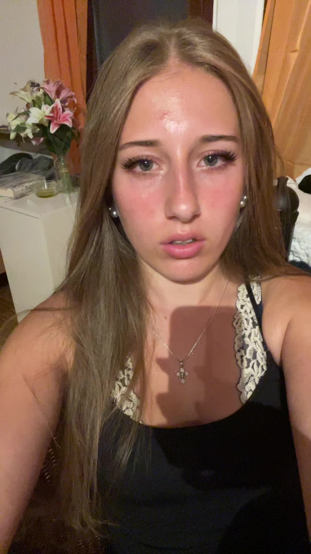 @⃟