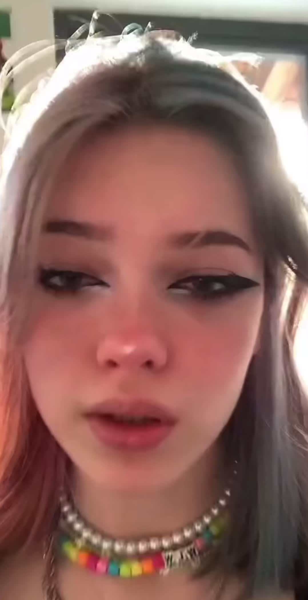@꩜