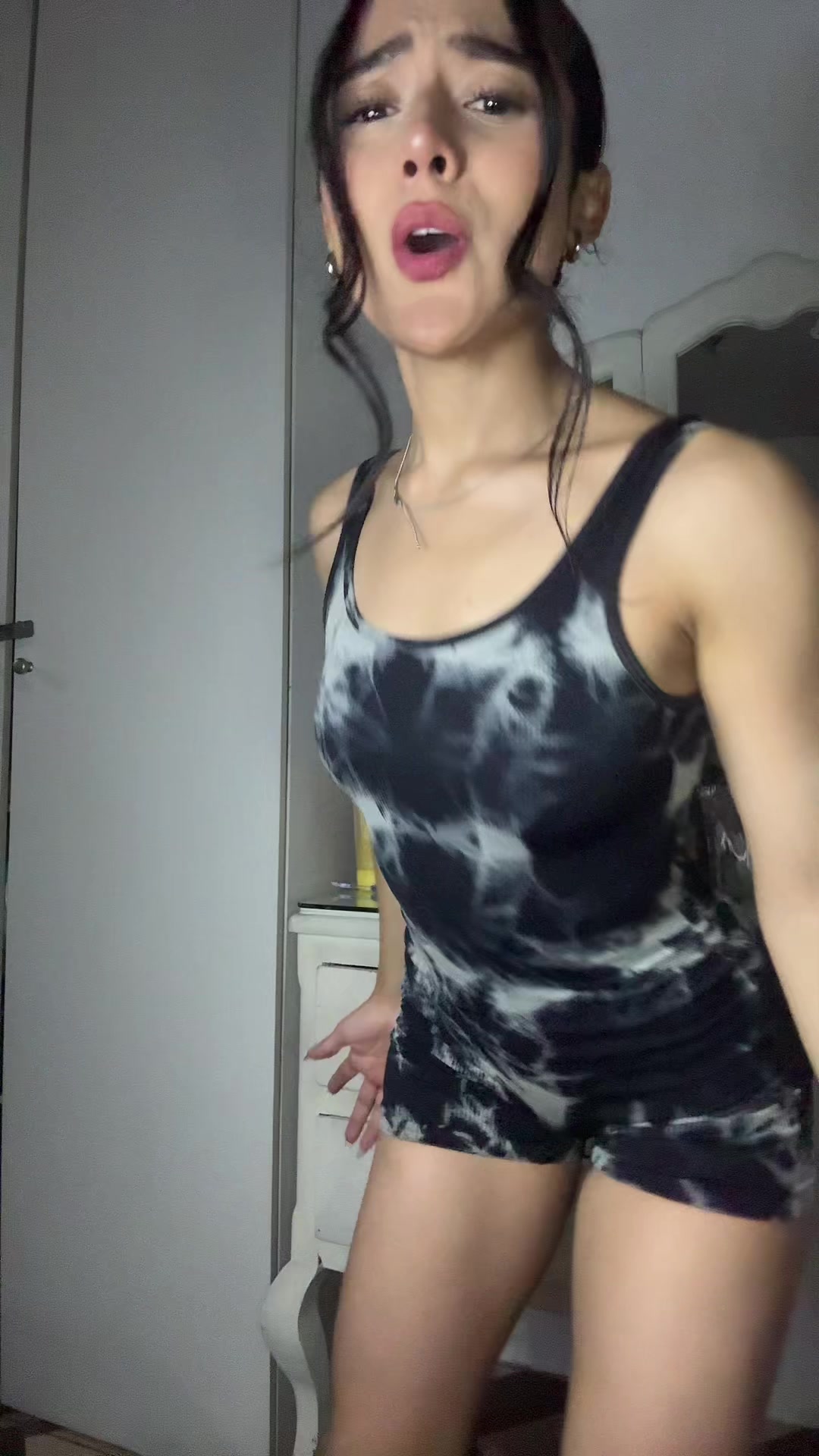 @Tabata Jezrrel