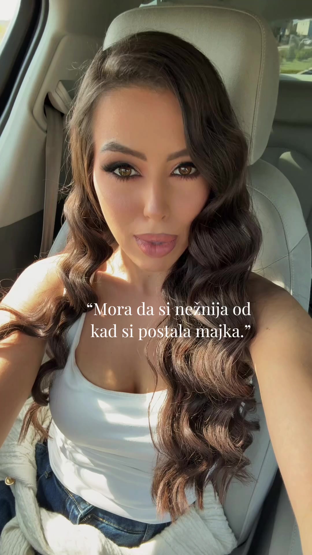 @lara118_b