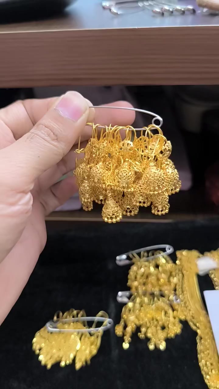 @Ana Jewellers