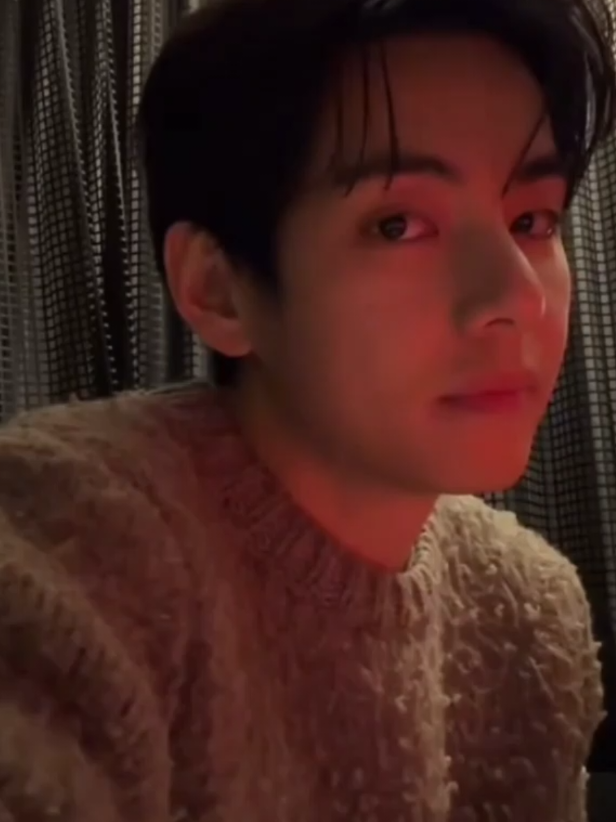@𝑴𝑶𝑴𝑬𝑵𝑻𝑺 𝑩𝑻𝑺⁷ 🥁