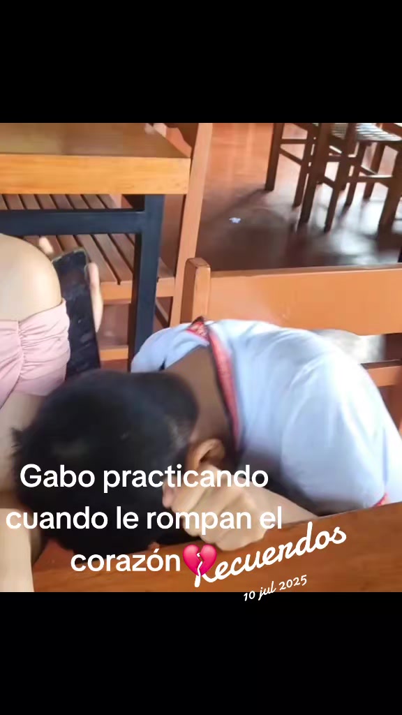 @Gabito1306