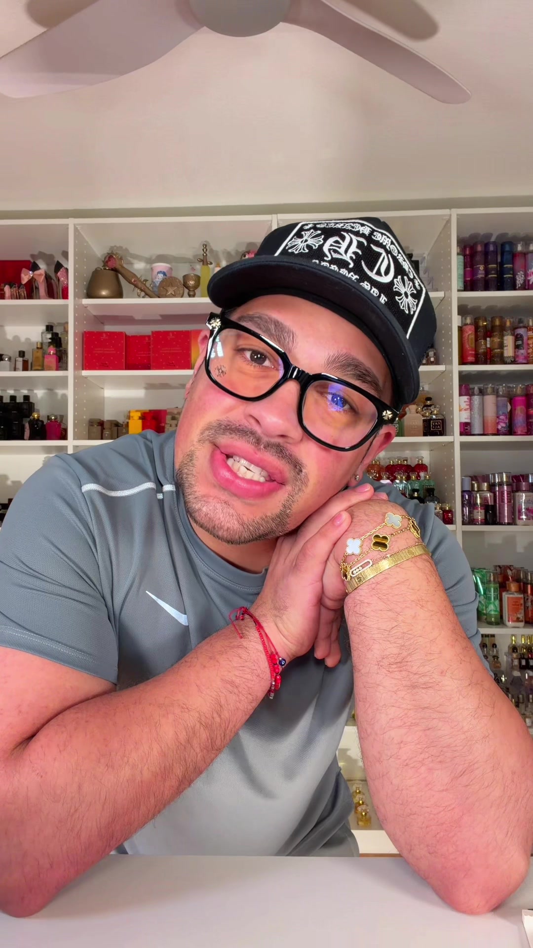 @AnthonyReactss