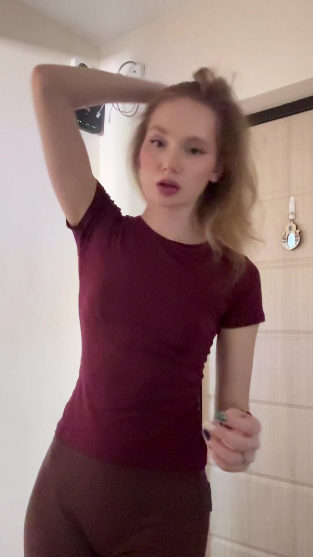 @АЛИША🍎