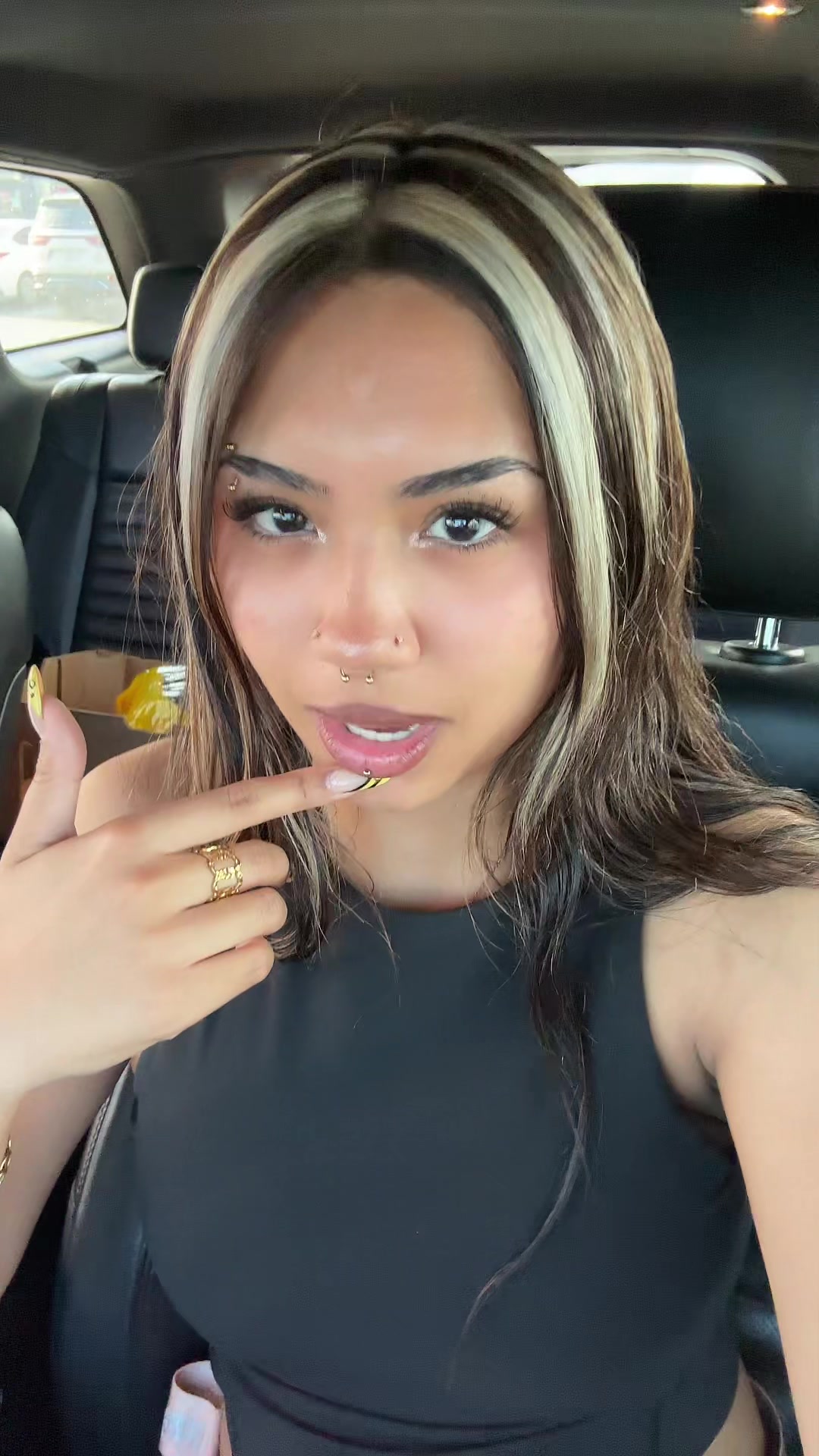 @selena ⨷