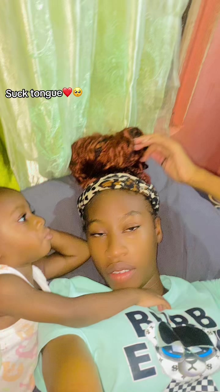 @🦋Azariah🥺Mummy❤️