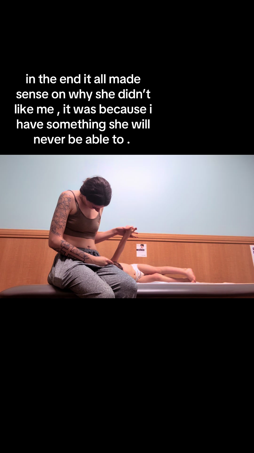 @👻