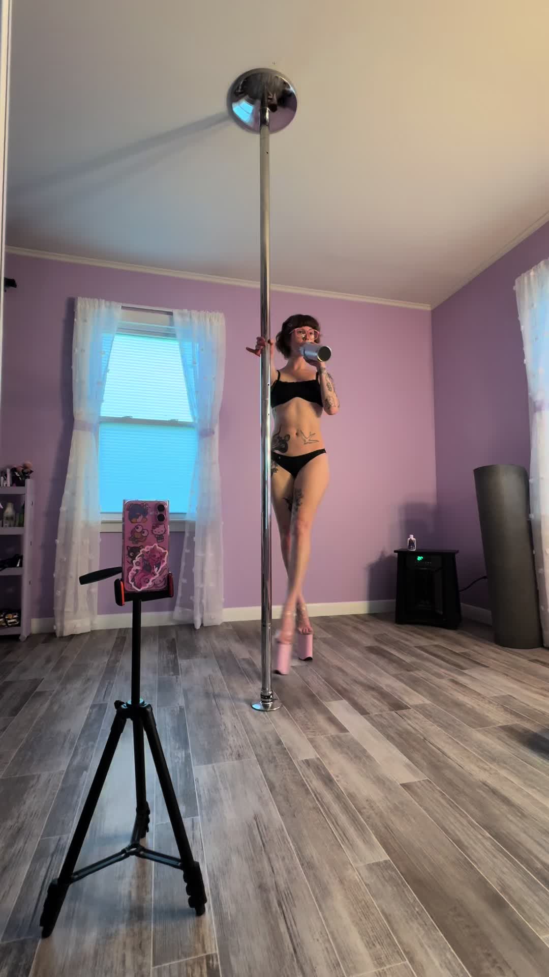 @MindyKitten