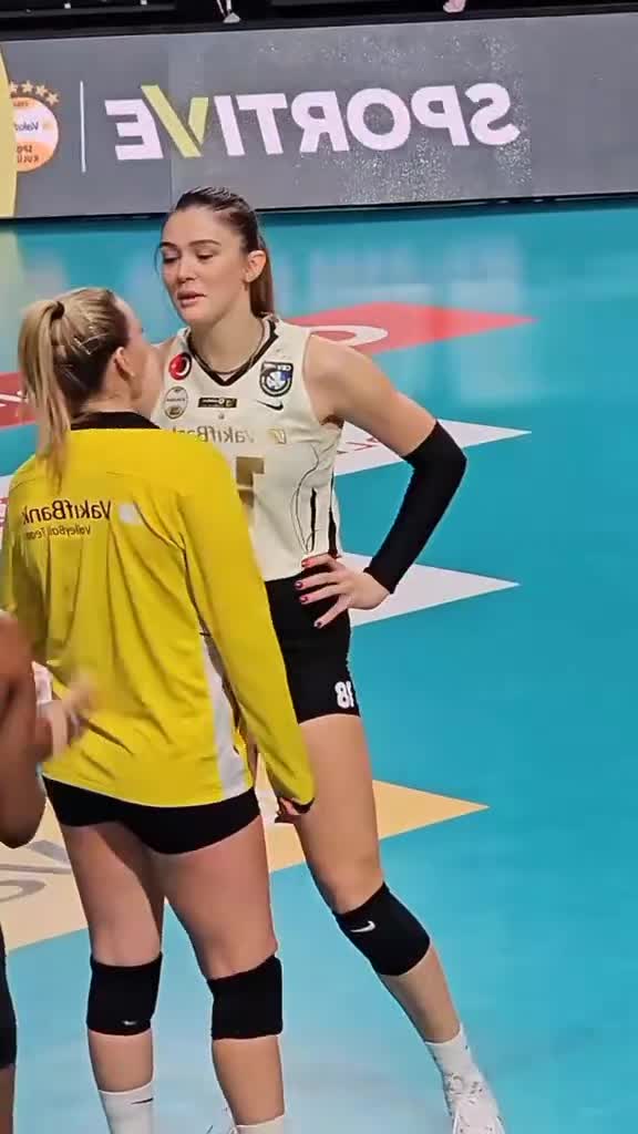 @Volleyball Girl