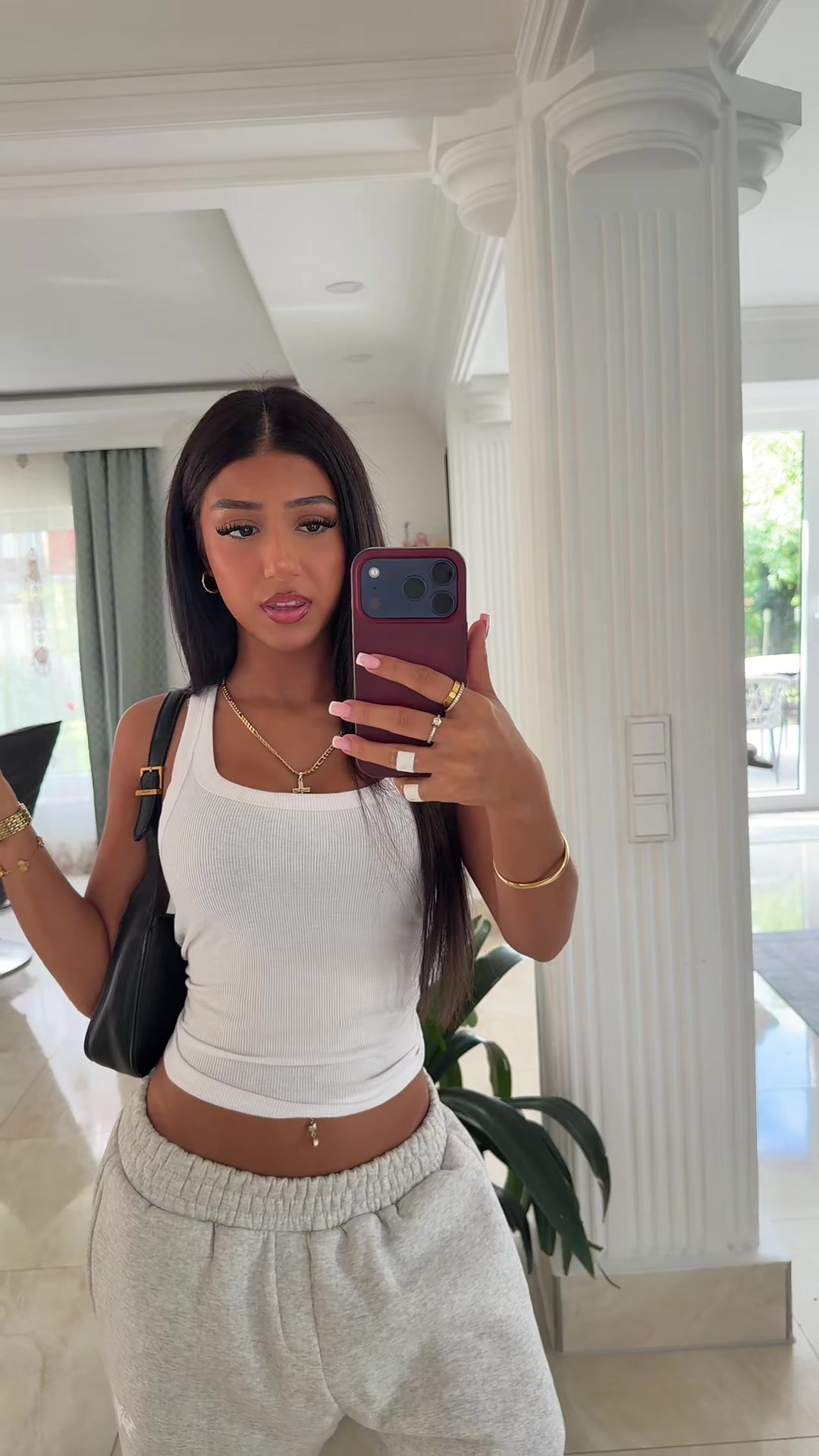 @LiveTina250k