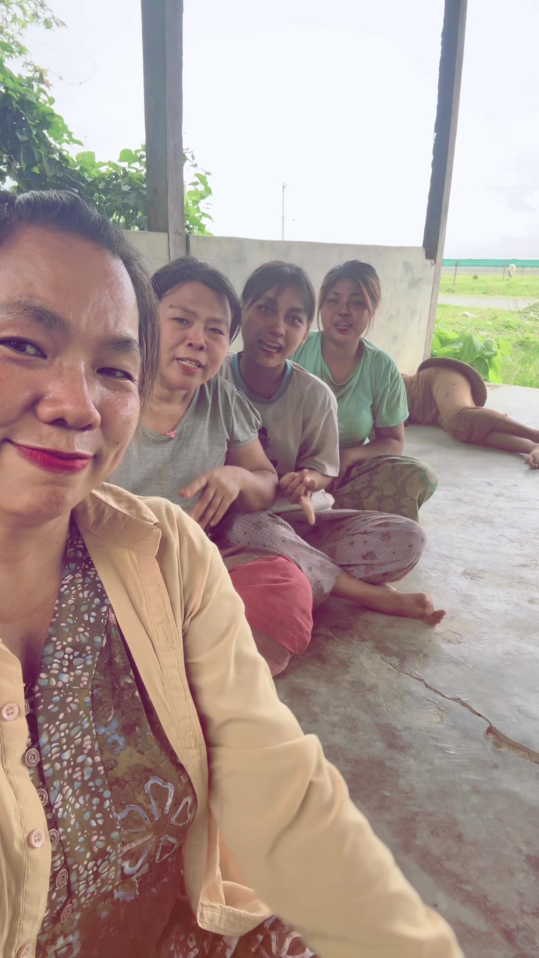 @Thu Zar