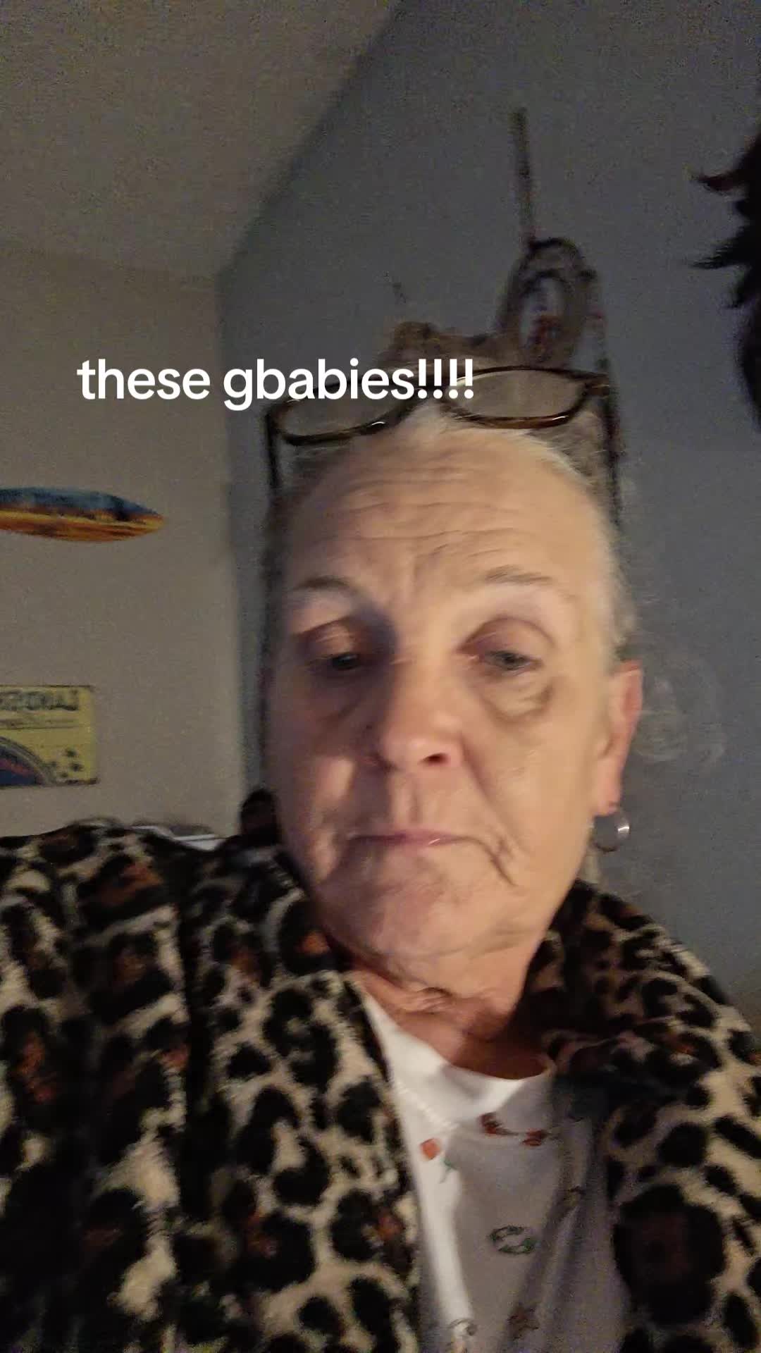 @granny at kitchen table 🎼🎵❌️