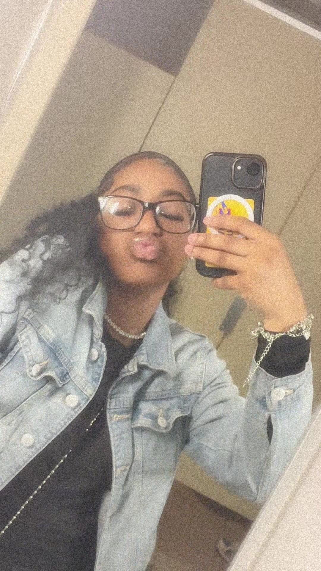 @KN._