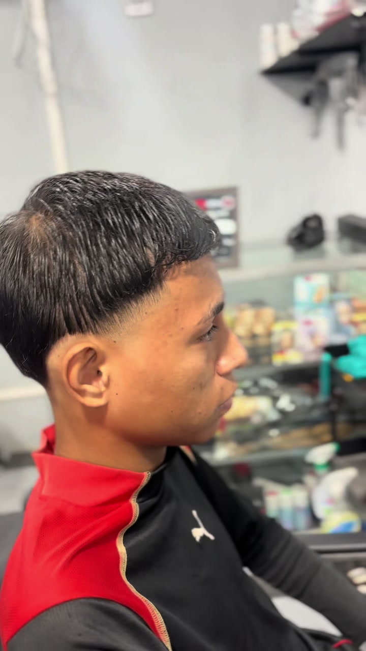@Puru BarberShop