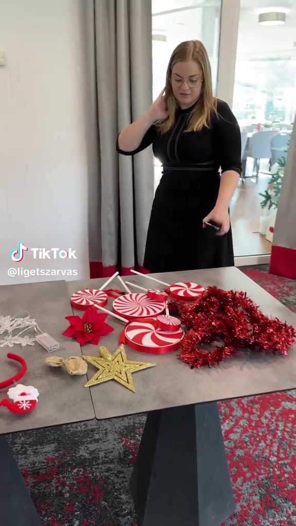 @Krisztina Cserm&aacute;k