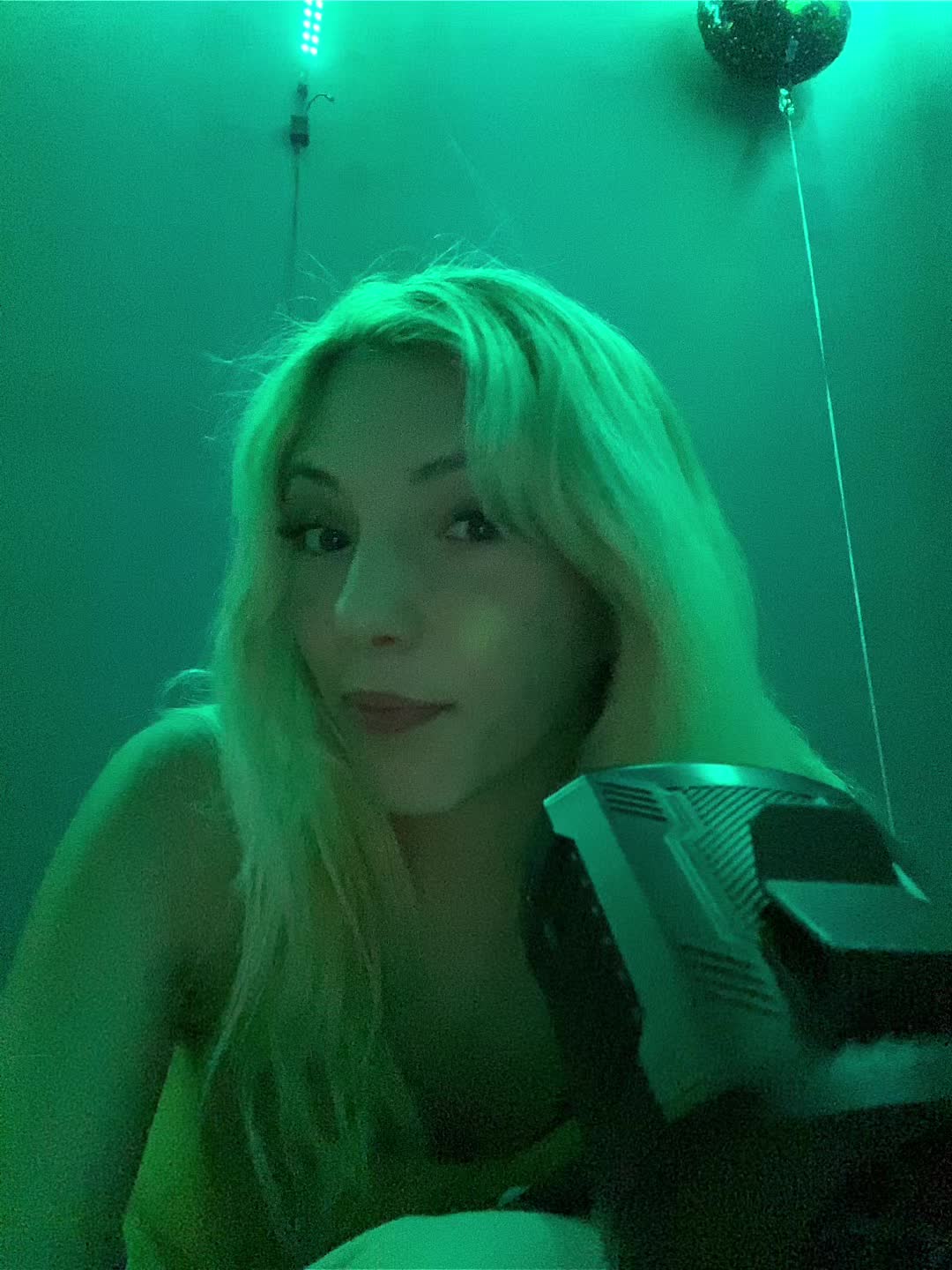 @D