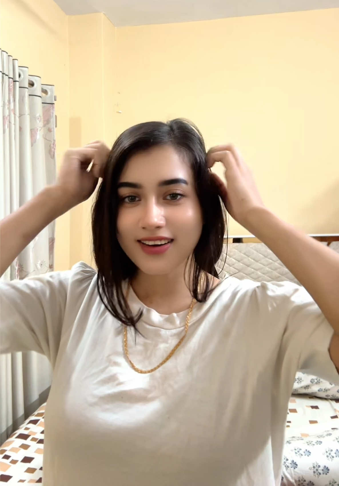 @RivaMoni