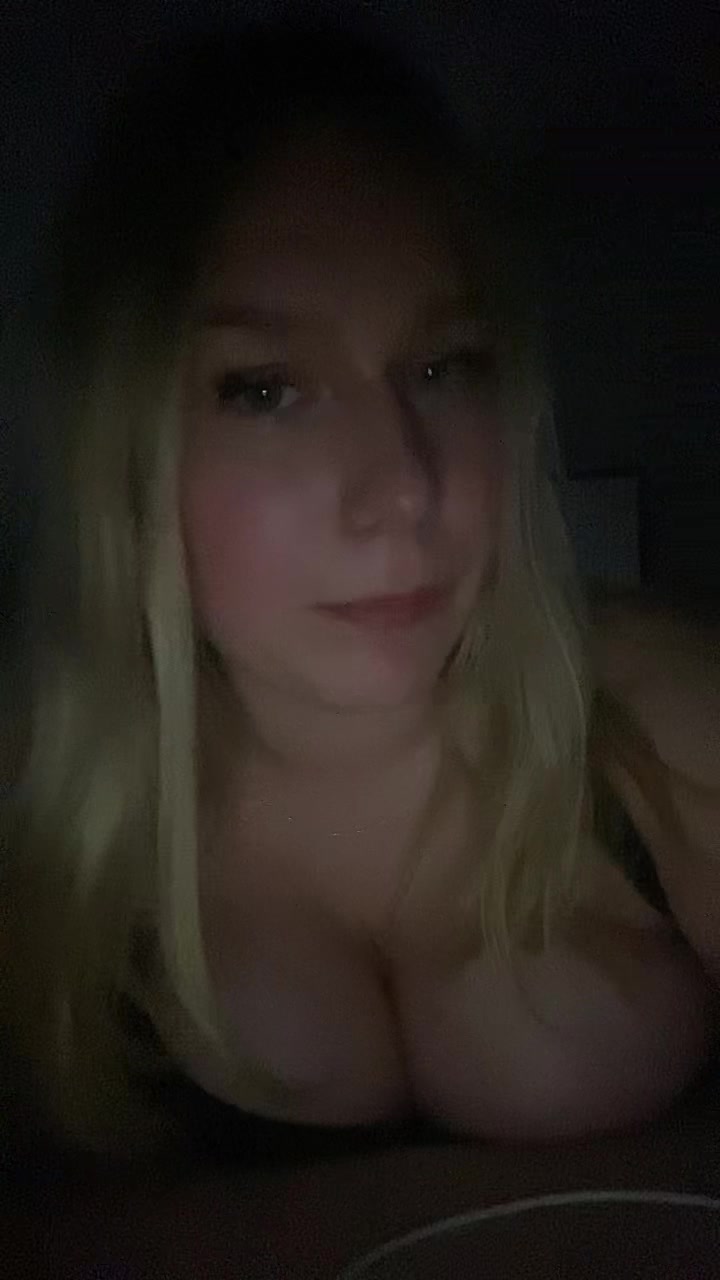 @Finja🇩🇪