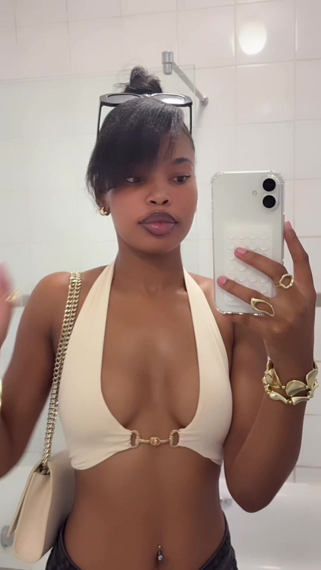@ayandiswa_m