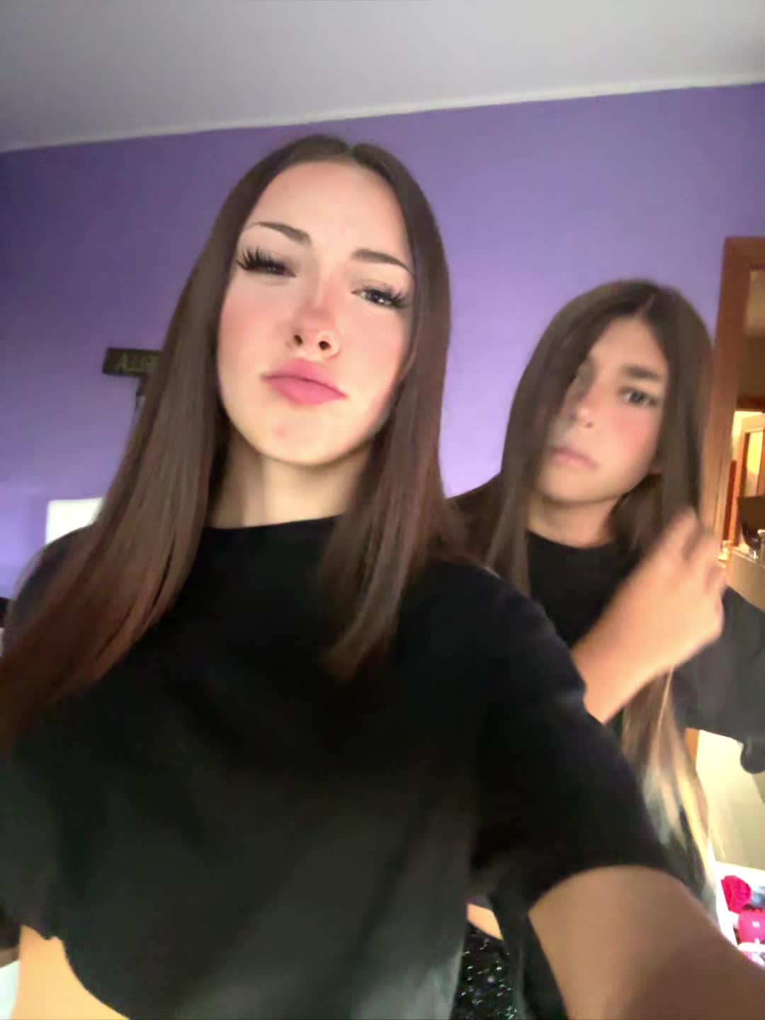 @𝓂𝒶𝓉𝒾𝒾🍒