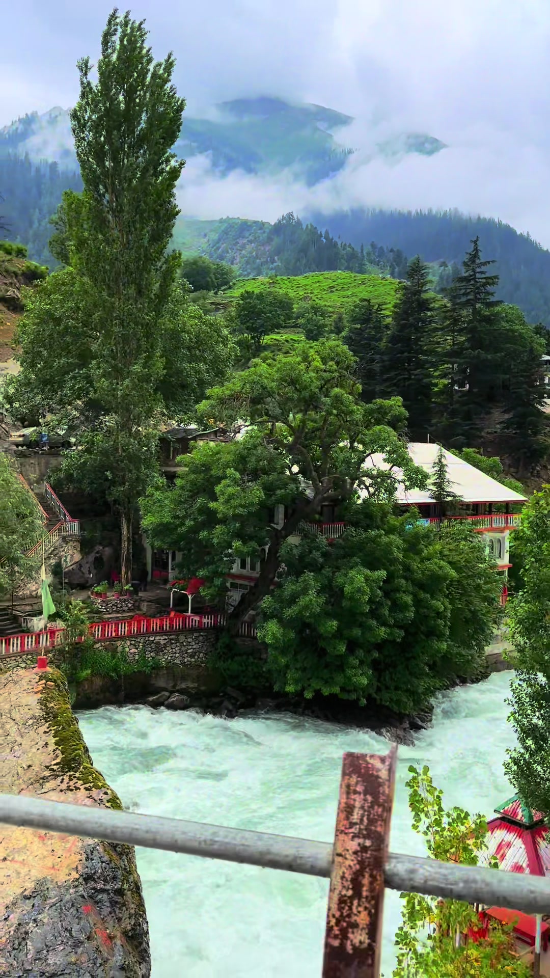 @Pakistan___Beauty