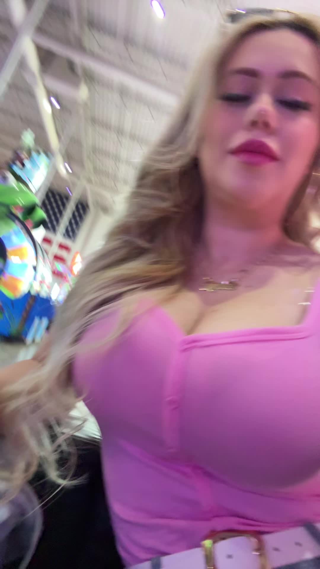 @✨️👑Becky Avelar👑✨️