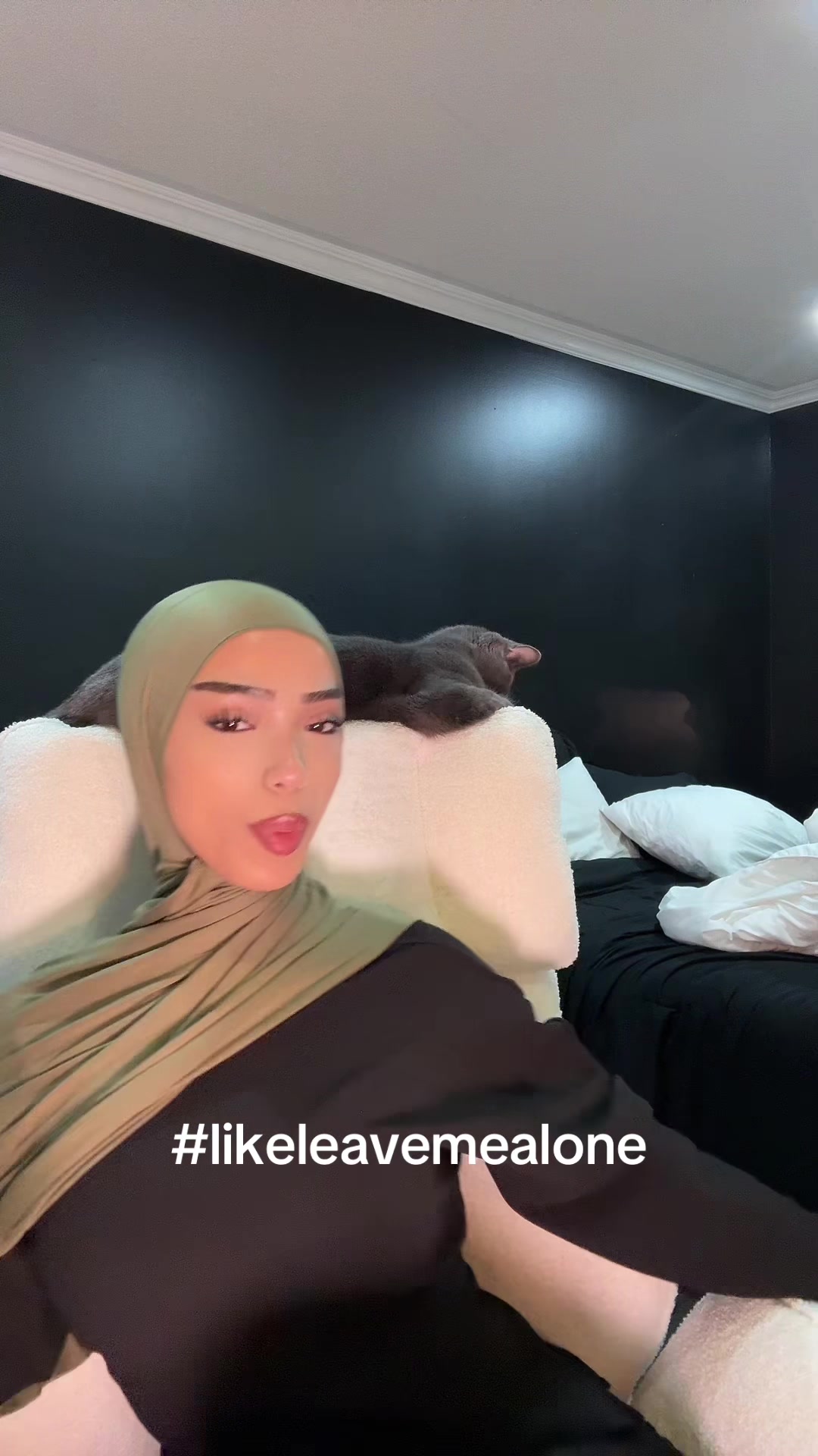 @لارا