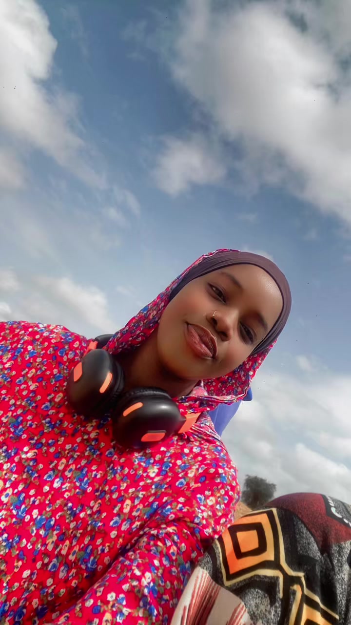 @Pretty——Linda 🫂🤤❤️🩹
