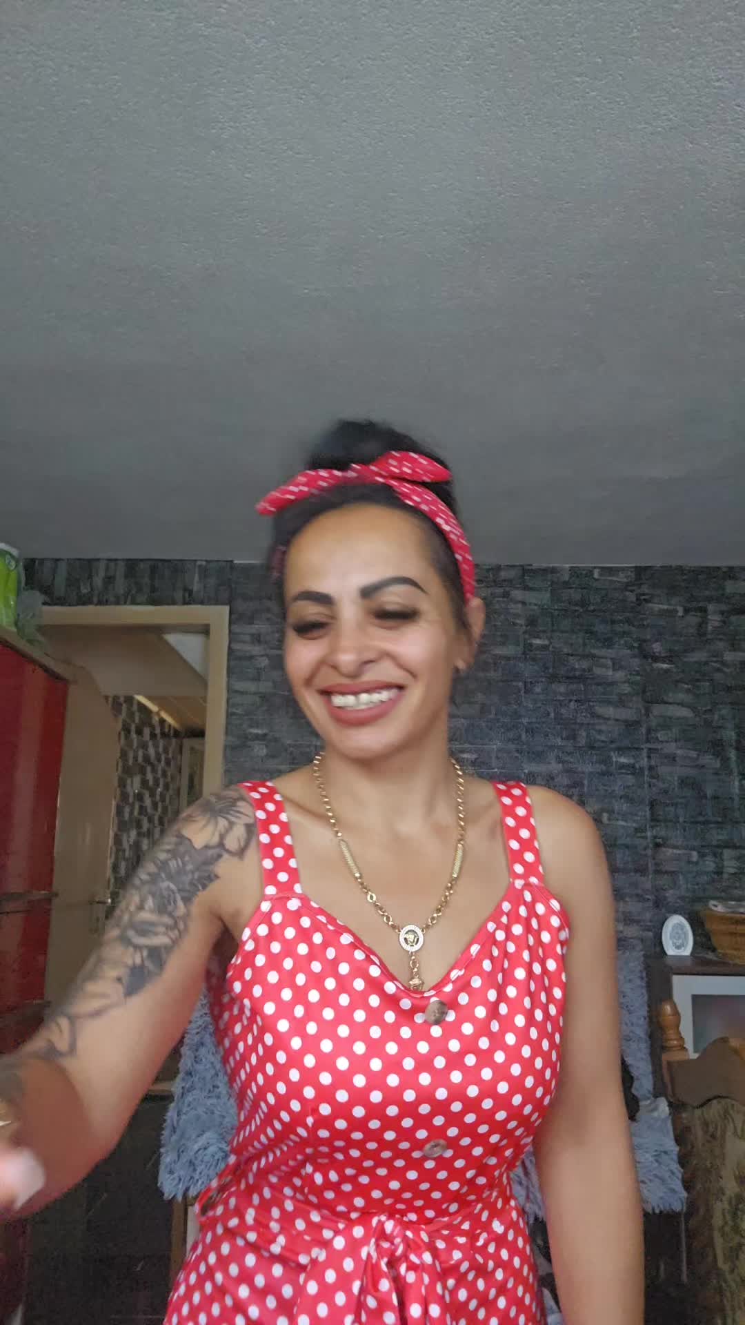 @Lăcrămioara T ❤️Family M❤️