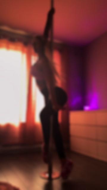 @elypeachie