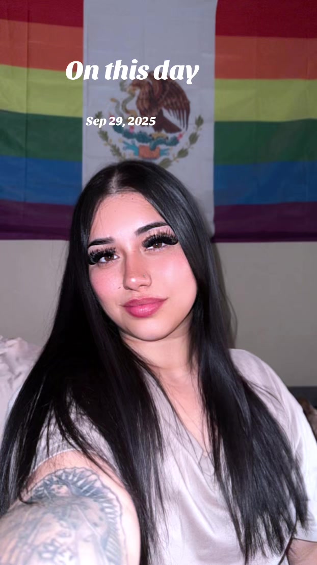 @Glashesbby🏳️&zwj;🌈👩🏻&zwj;🍳