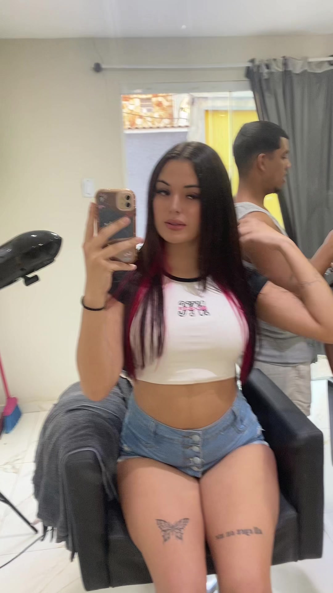 @juliee.sz