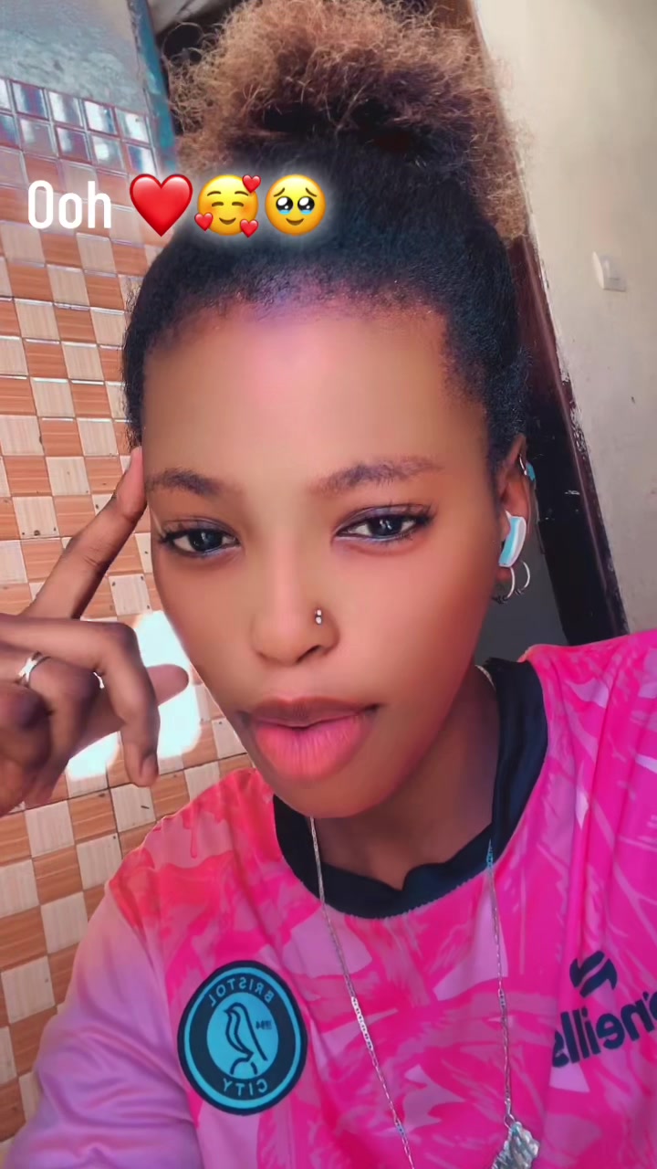 @Eva Ndiaye 🖤❤️⚫️🔴