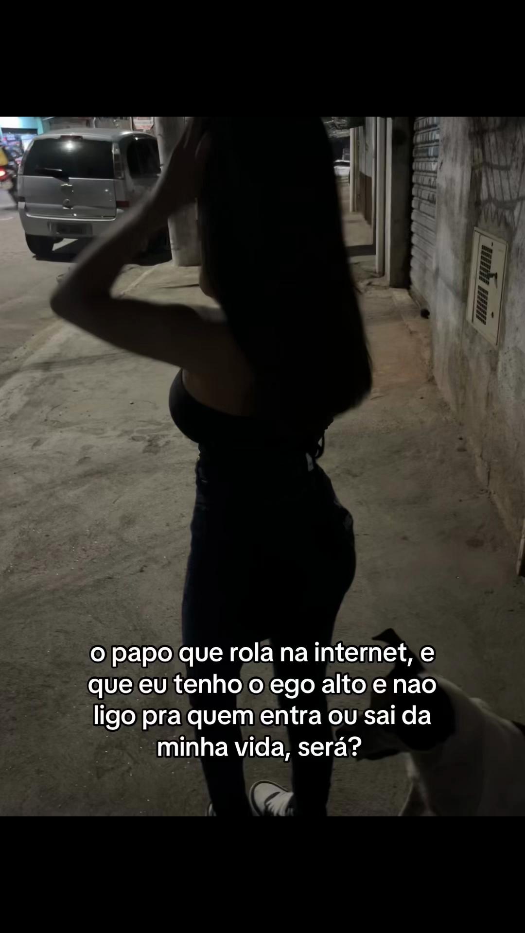 @•R