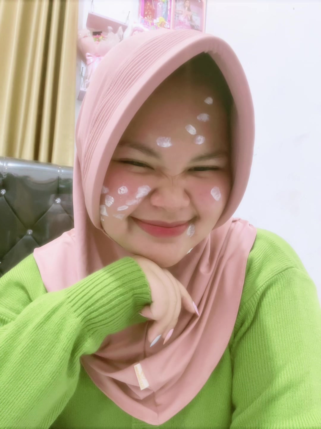 @Nisaa18