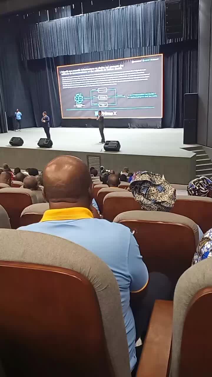 @Akoli Penoukou