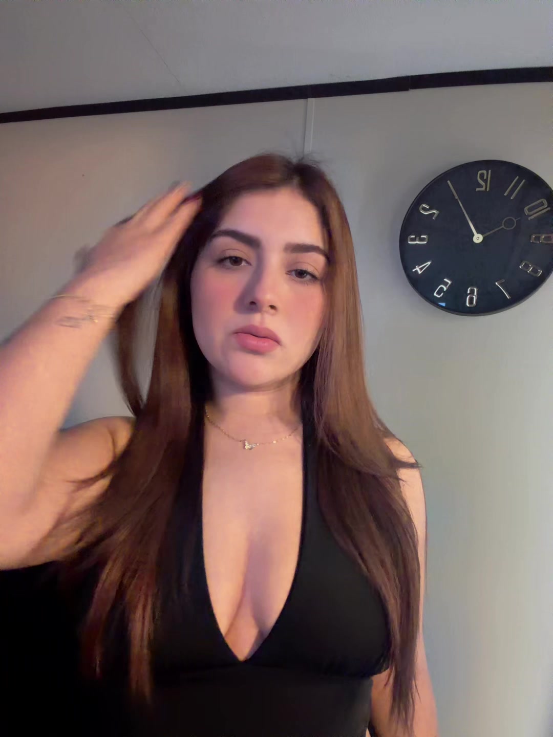 @ÁngelaH✨👑