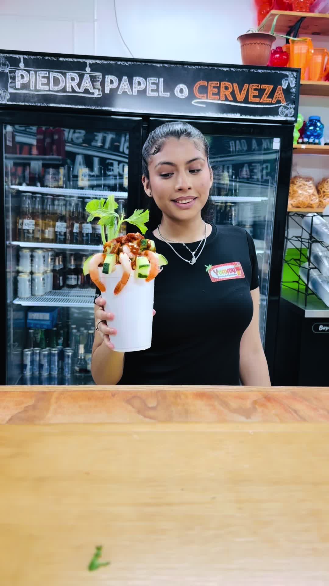 @Yummy snacks y micheladas